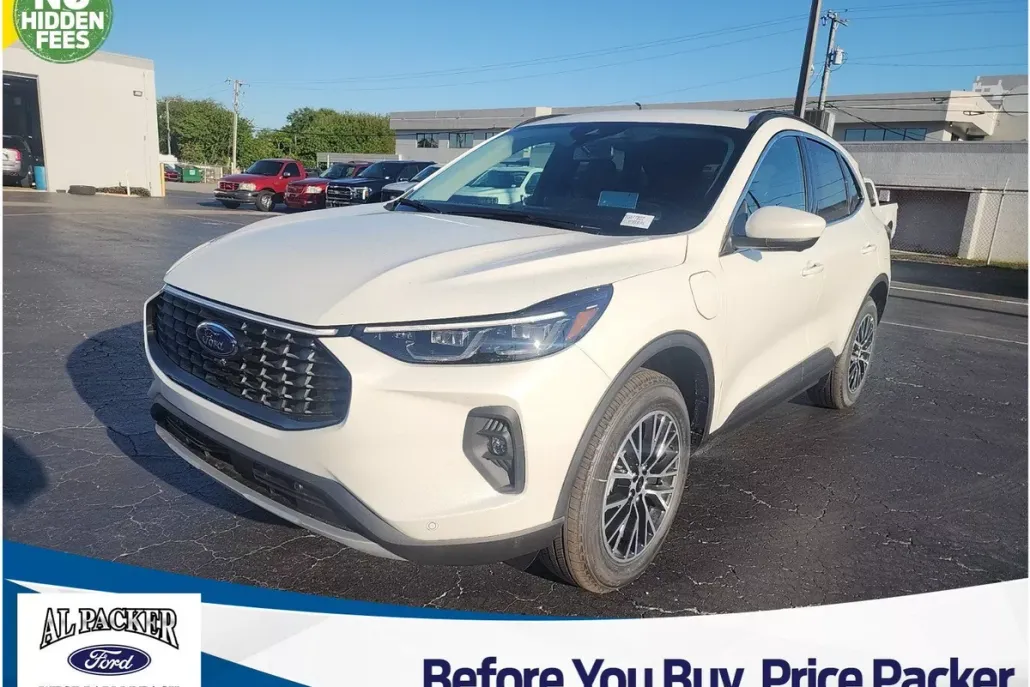 2025 Ford Escape photo 1