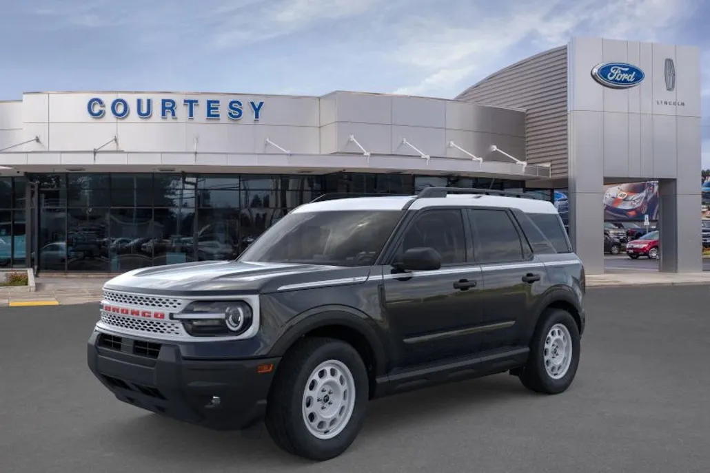 2025 Ford Bronco Sport Heritage photo 1