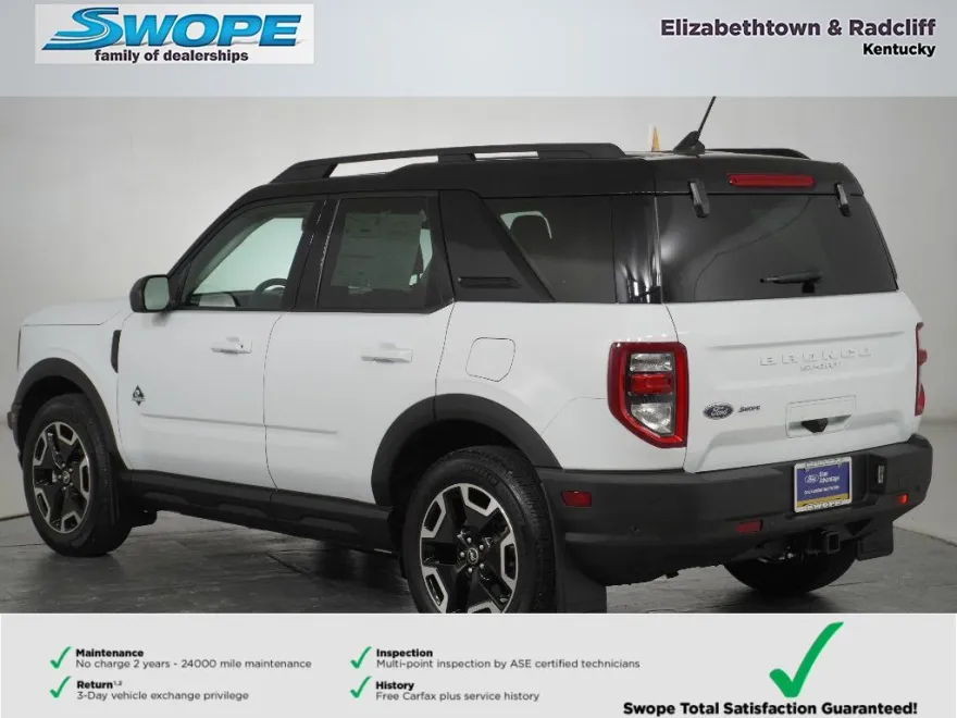2021 Ford Bronco Sport Outer Banks photo 1