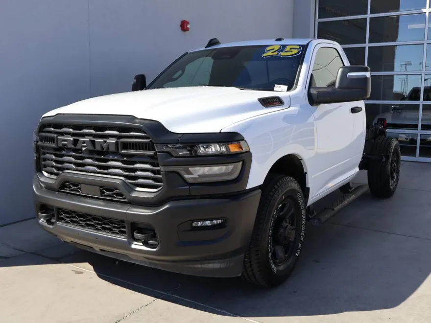 2025 Ram 3500 Tradesman photo 1