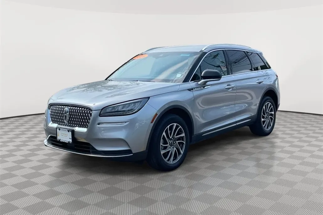 2021 Lincoln Corsair Standard photo 1
