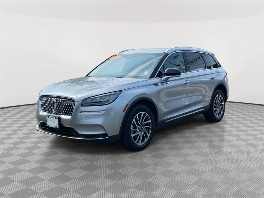 2021 Lincoln Corsair Standard photo 1