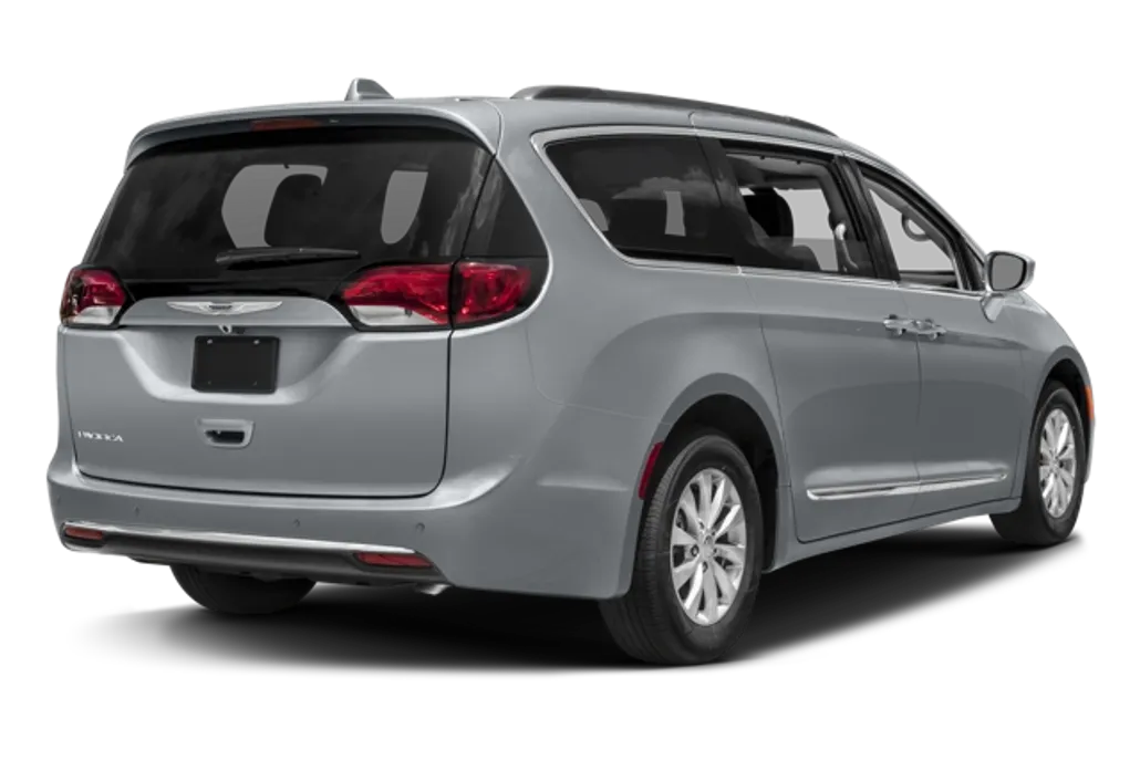 2017 Chrysler Pacifica Touring Plus photo 1