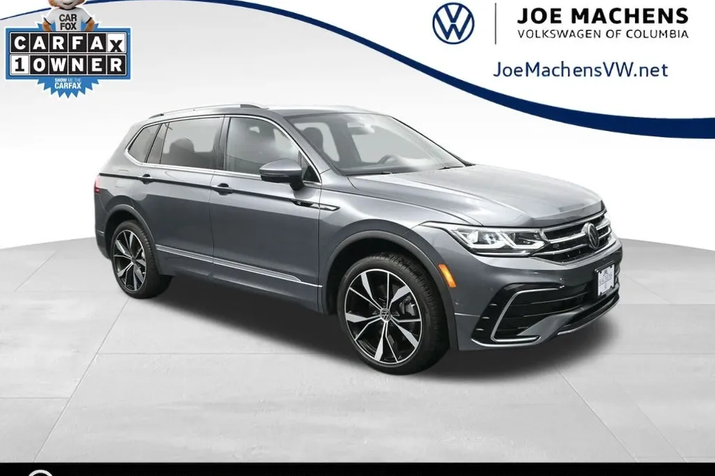 2023 Volkswagen Tiguan SEL R-Line Black photo 1