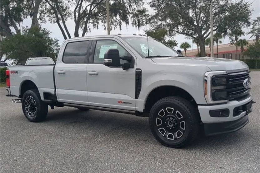 2026 Ford F-350 photo 1