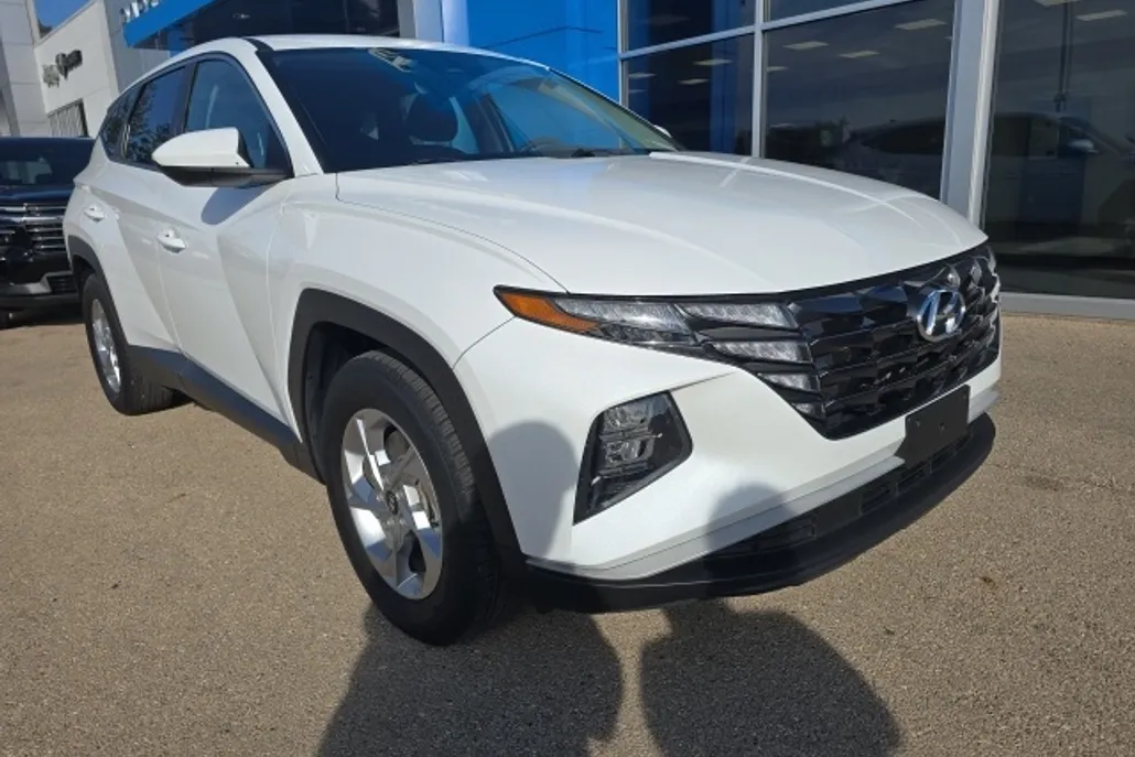 2022 Hyundai Tucson SE photo 1