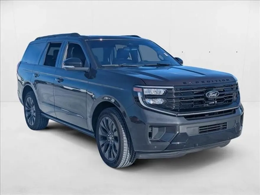 2025 Ford Expedition Platinum photo 1