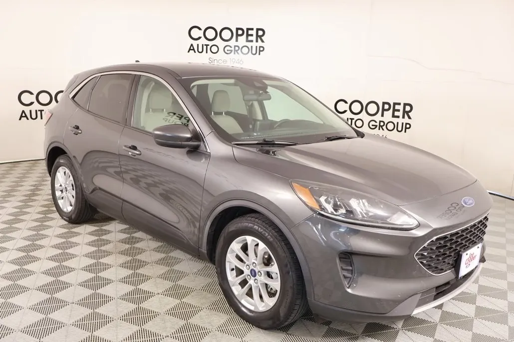 2020 Ford Escape SE photo 1