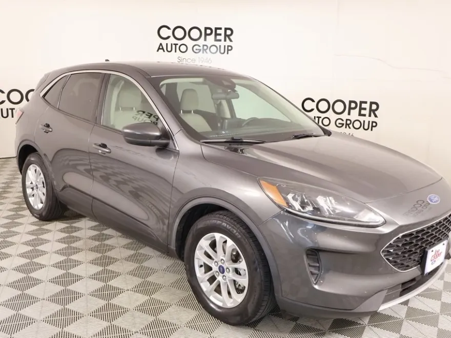 2020 Ford Escape SE photo 1