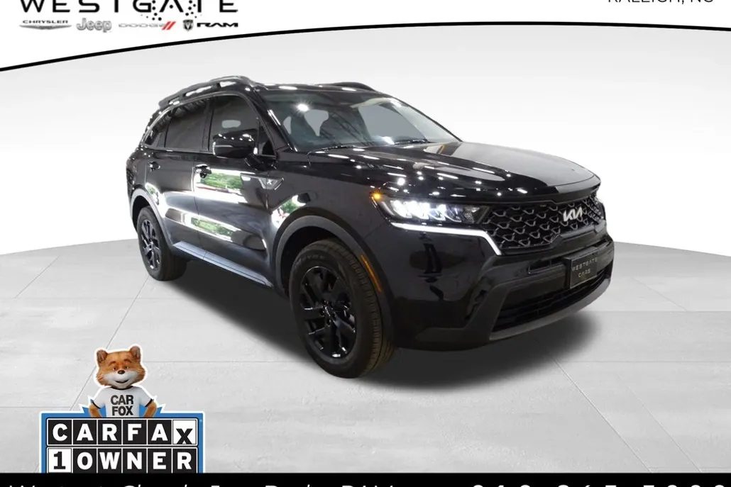 2022 Kia Sorento S photo 1