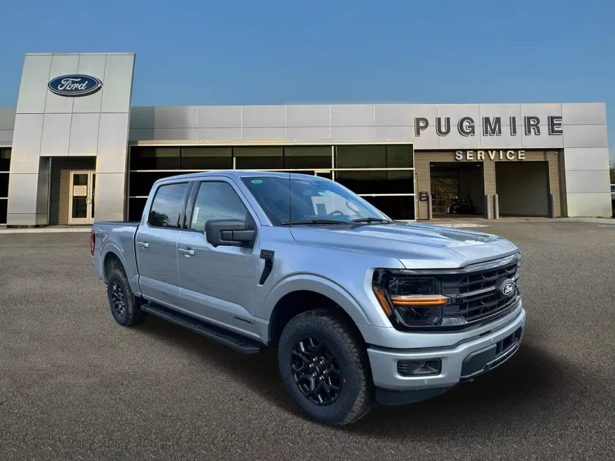 2025 Ford F-150 XLT photo 1