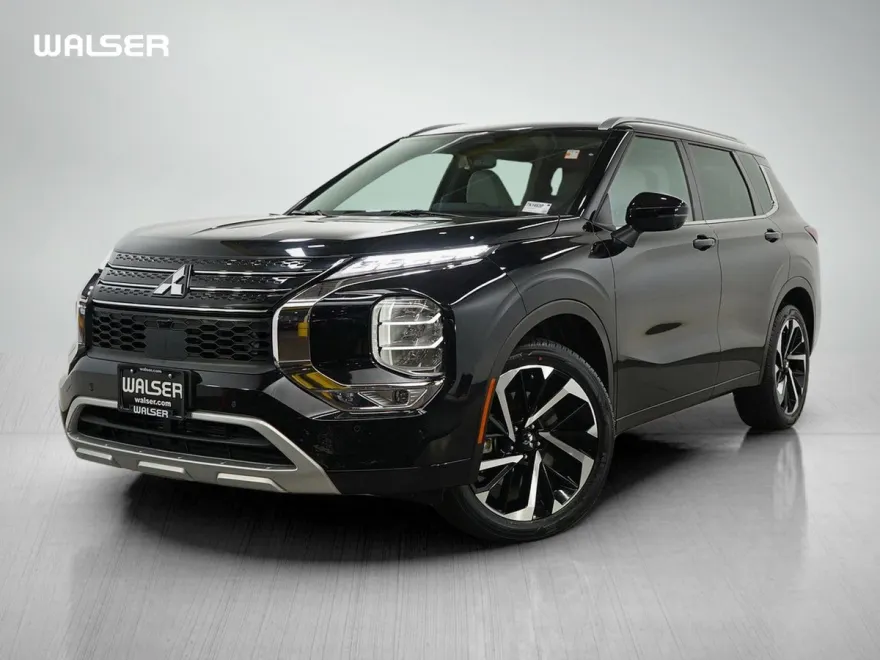 2024 Mitsubishi Outlander SEL photo 1