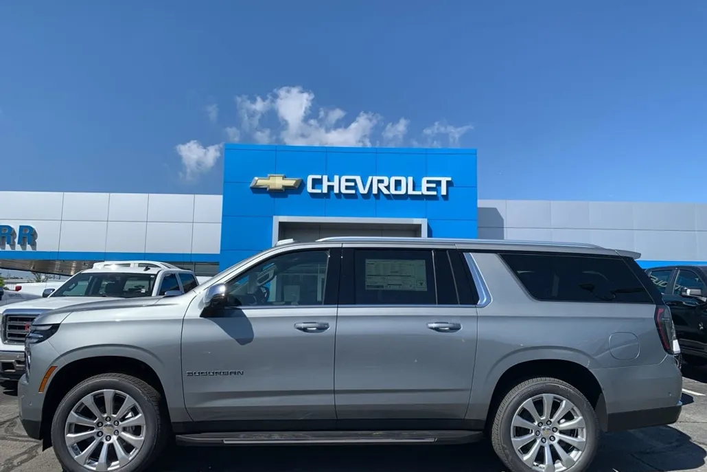 2026 Chevrolet Suburban Premier photo 1
