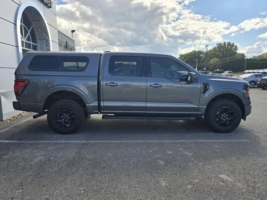 2024 Ford F-150 XLT photo 1