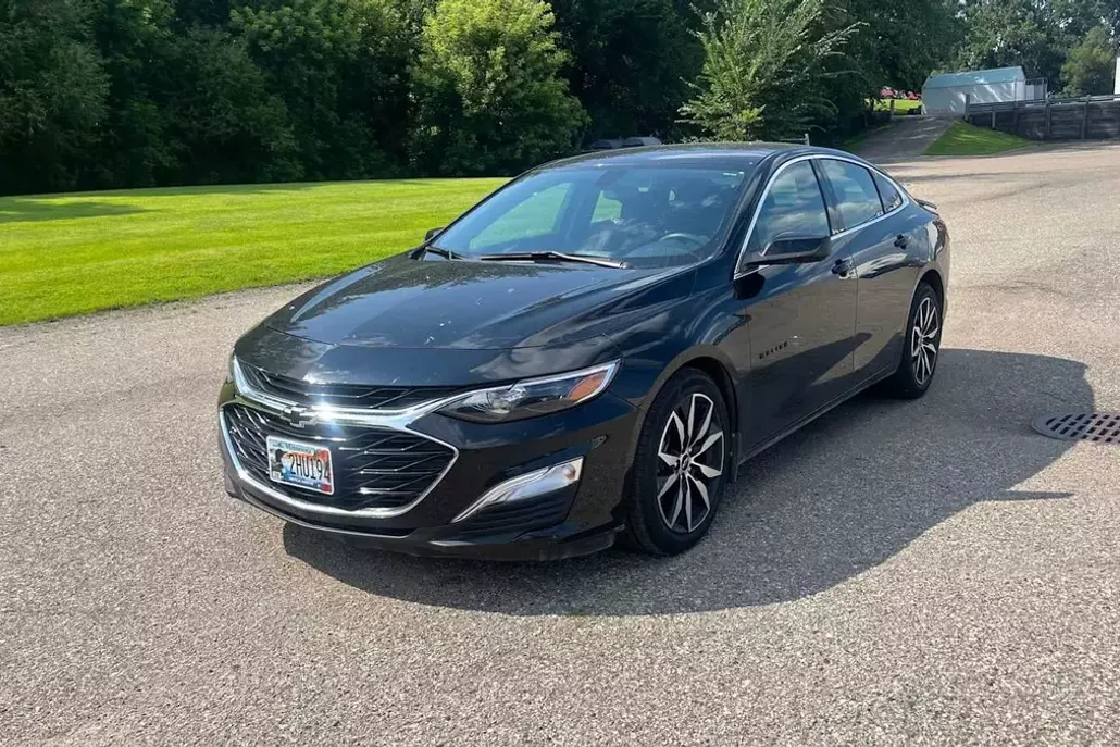2022 Chevrolet Malibu RS photo 1