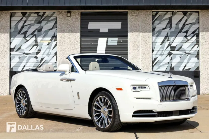 2017 Rolls Royce Dawn RR6 photo 1