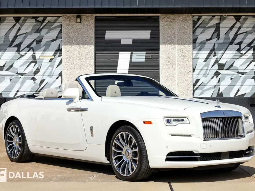 2017 Rolls Royce Dawn RR6 photo 1