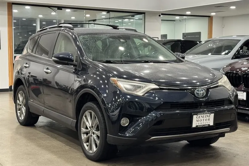 2017 Toyota RAV4 Hybrid Limited photo 1