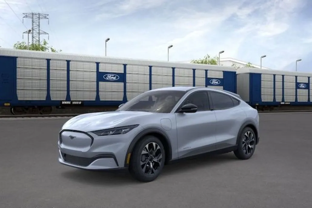 2025 Ford Mustang Mach-E Select photo 1