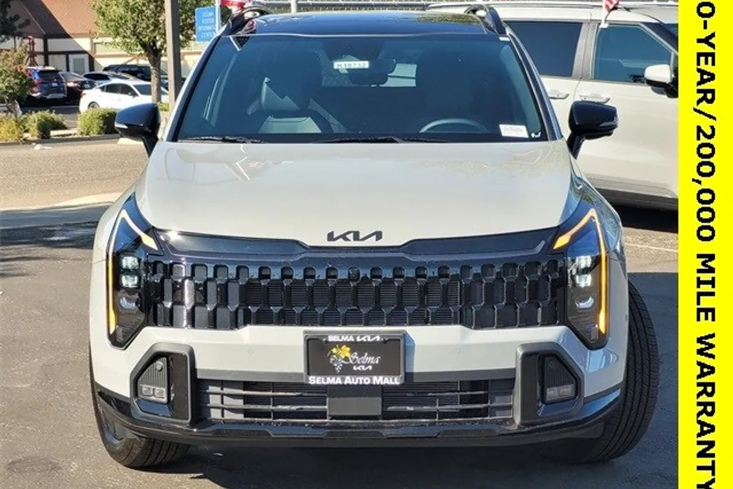 2026 Kia Sportage X-Line photo 1