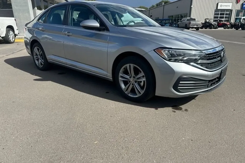 2024 Volkswagen Jetta SE photo 1