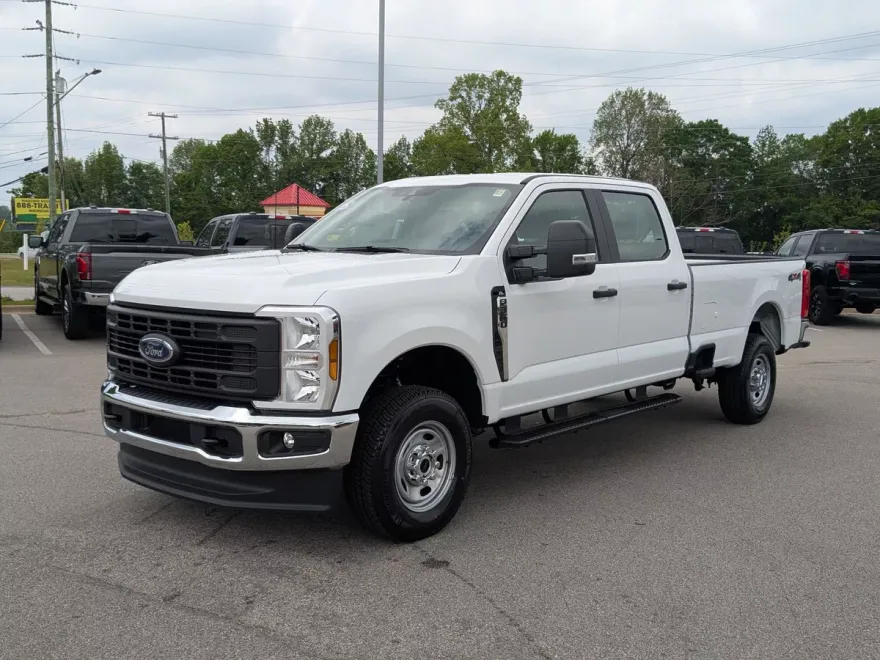 2025 Ford F-250 XL photo 1