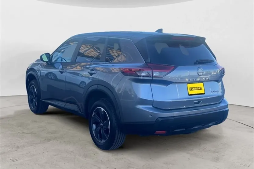 2024 Nissan Rogue SV photo 1