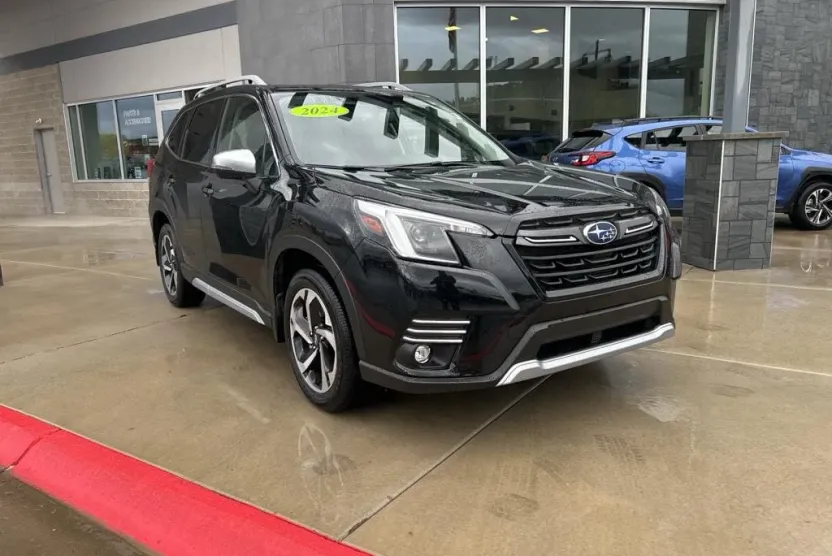 2024 Subaru Forester Touring photo 1