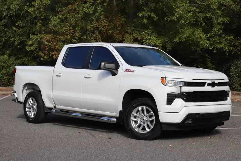 2022 Chevrolet Silverado 1500 RST photo 1