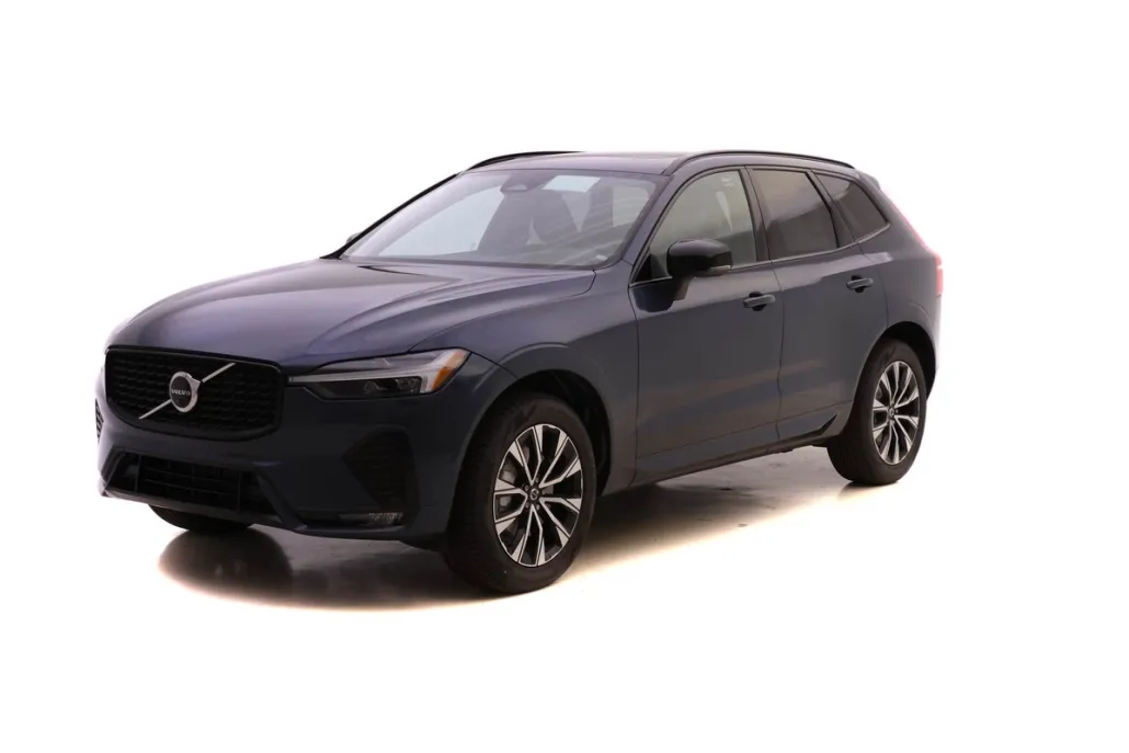 2025 Volvo XC60 B5 Plus photo 1