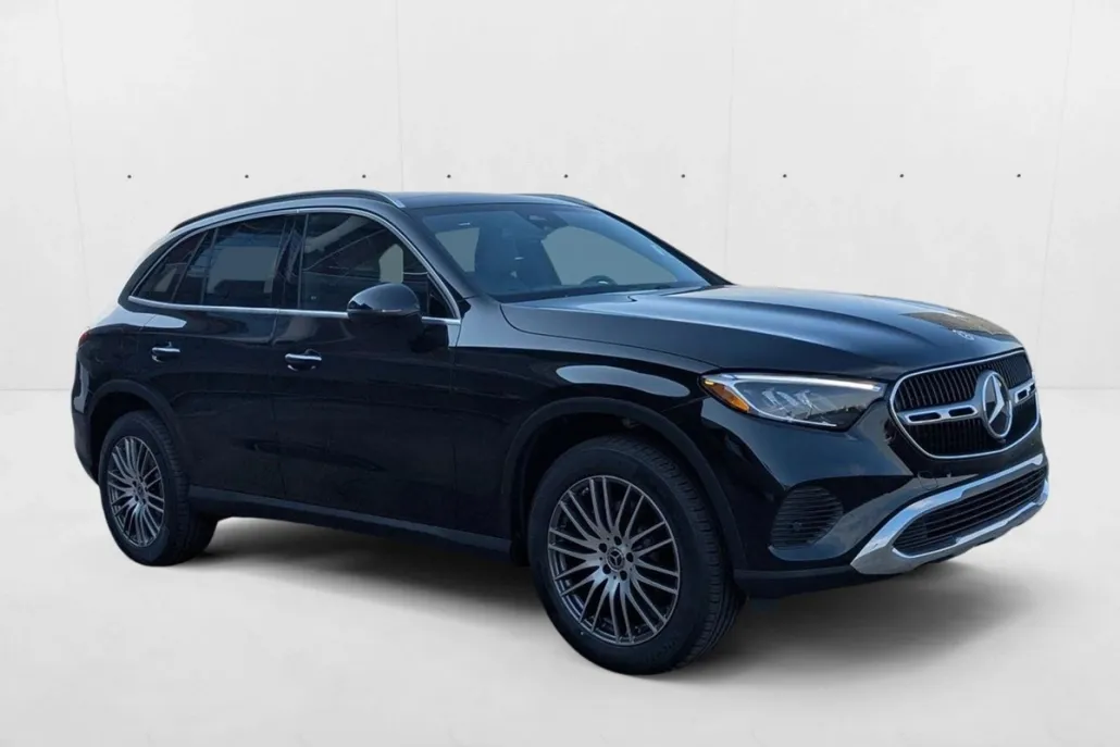 2026 Mercedes Benz GLC 300 photo 1