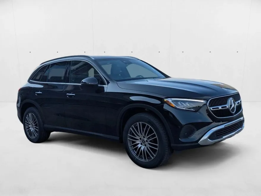 2026 Mercedes Benz GLC 300 photo 1