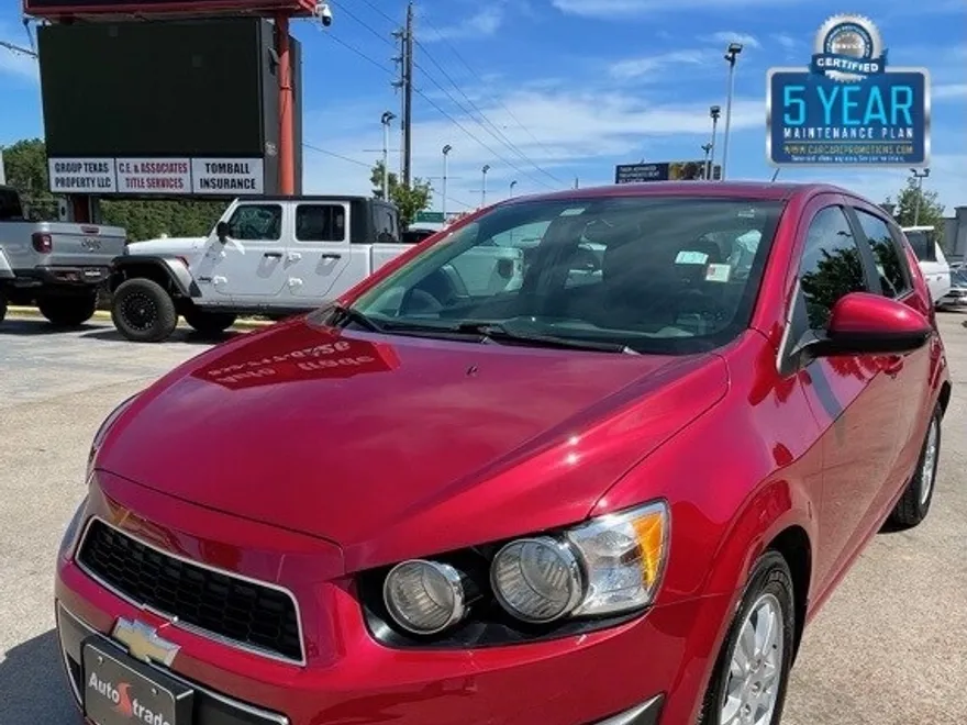 2015 Chevrolet Sonic LT photo 1