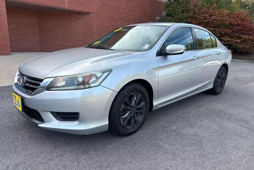 2015 Honda Accord LX photo 1