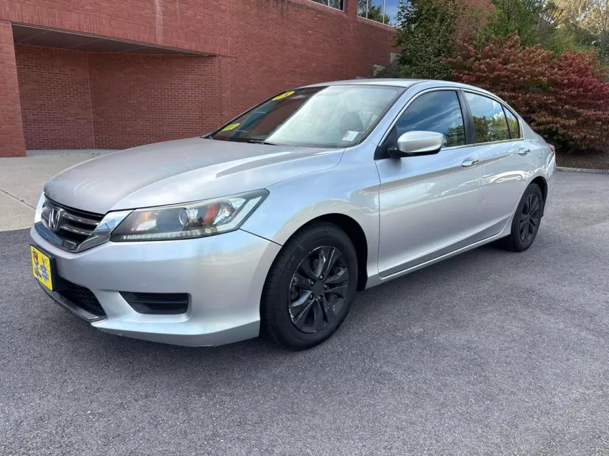 2015 Honda Accord LX photo 1