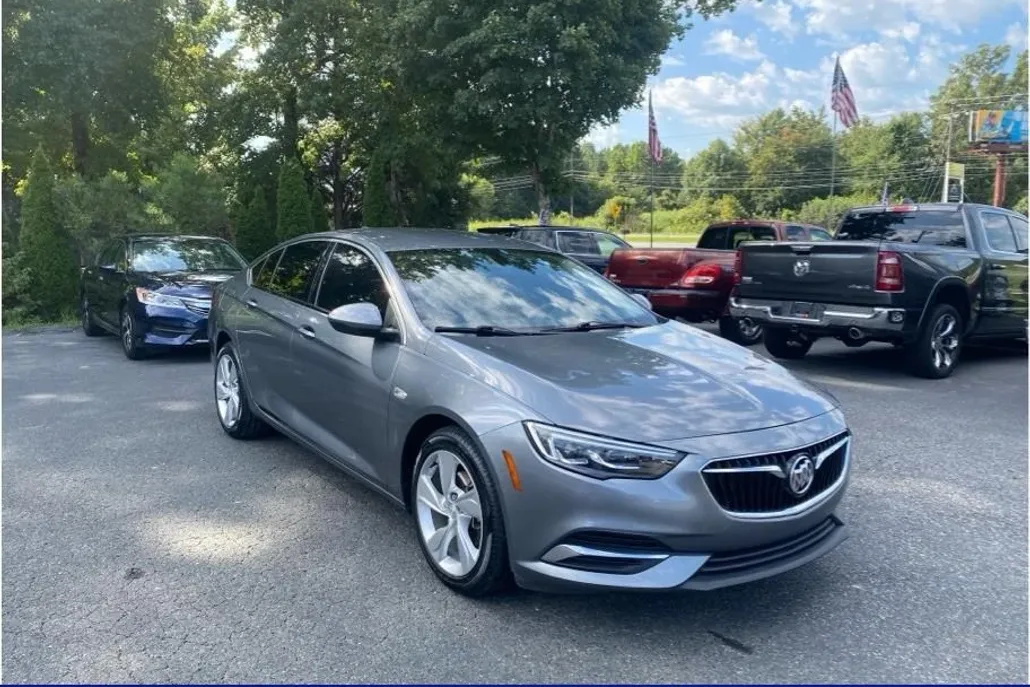 2020 Buick Regal Sportback Preferred photo 1