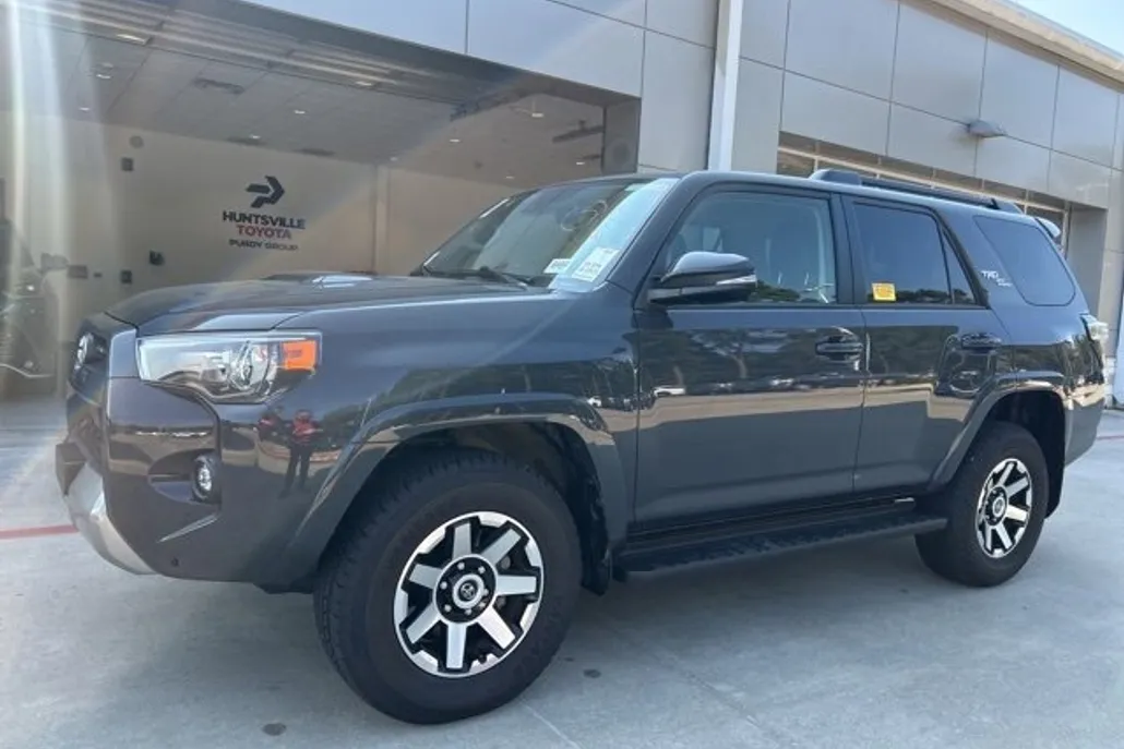 2024 Toyota 4Runner TRD Premium photo 1