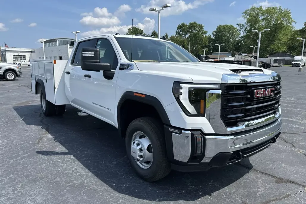 2025 Gmc Sierra 3500 HD Pro photo 1