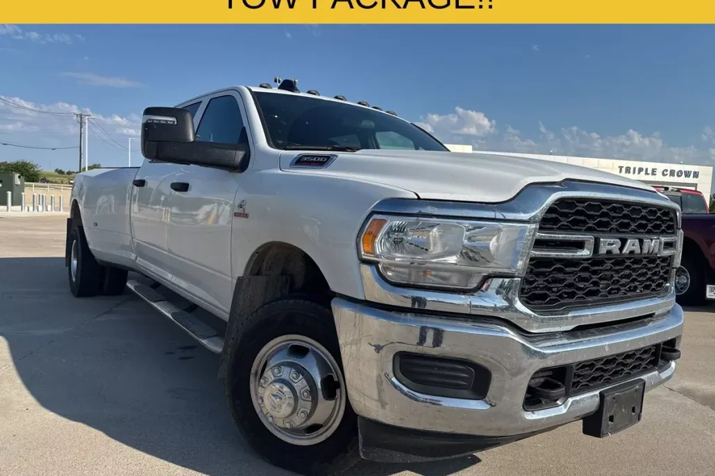 2024 Ram 3500 Tradesman photo 1