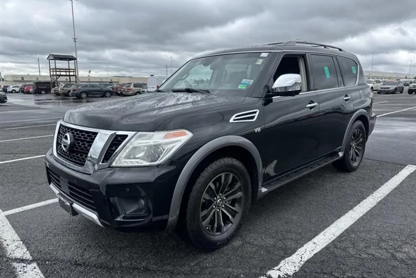 2017 Nissan Armada Platinum photo 1