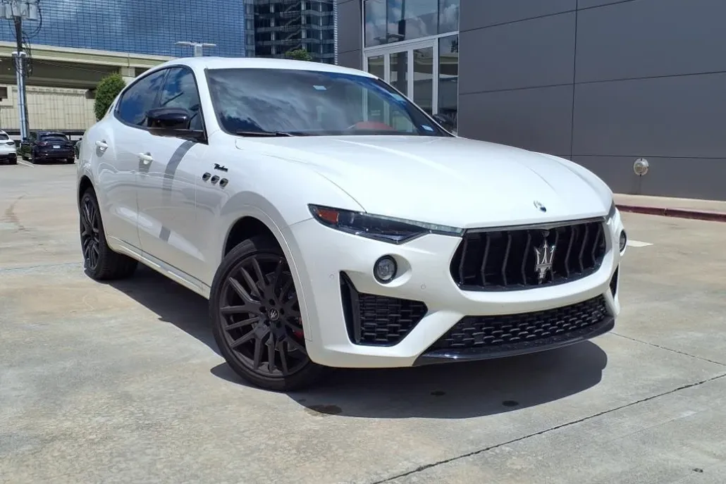 2022 Maserati Levante Modena photo 1