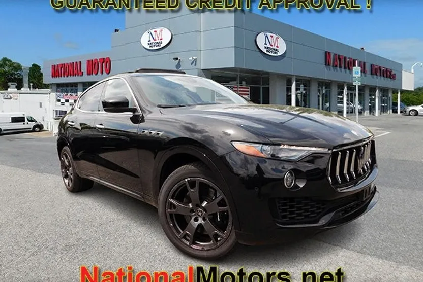 2021 Maserati Levante S photo 1