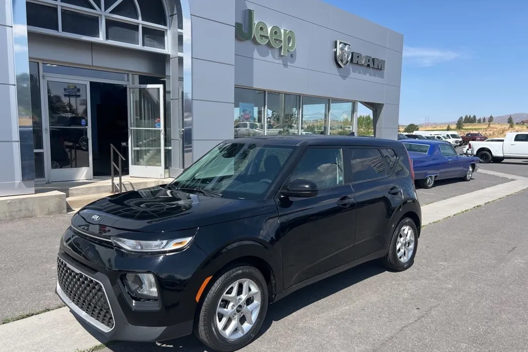 2021 Kia Soul S photo 1