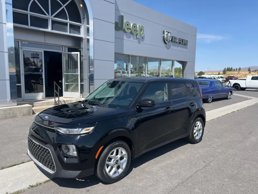 2021 Kia Soul S photo 1