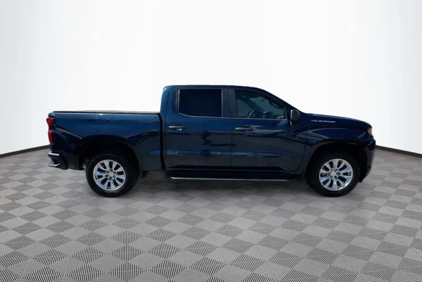 2020 Chevrolet Silverado 1500 Custom photo 1