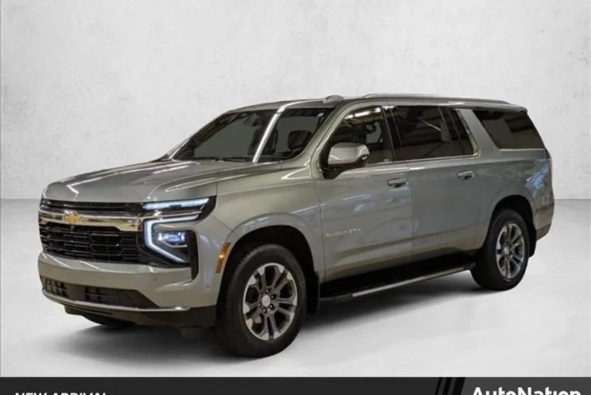 2025 Chevrolet Suburban LS photo 1