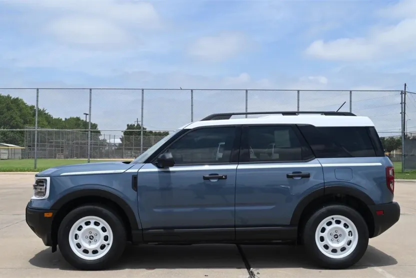 2025 Ford Bronco Sport Heritage photo 1