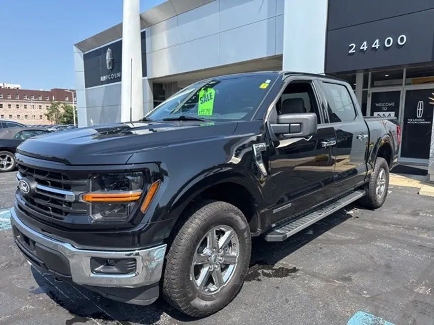 2024 Ford F-150 XLT photo 1