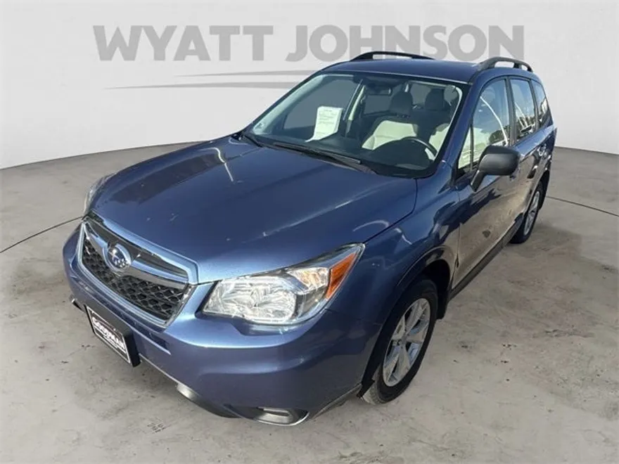 2016 Subaru Forester 2.5i photo 1