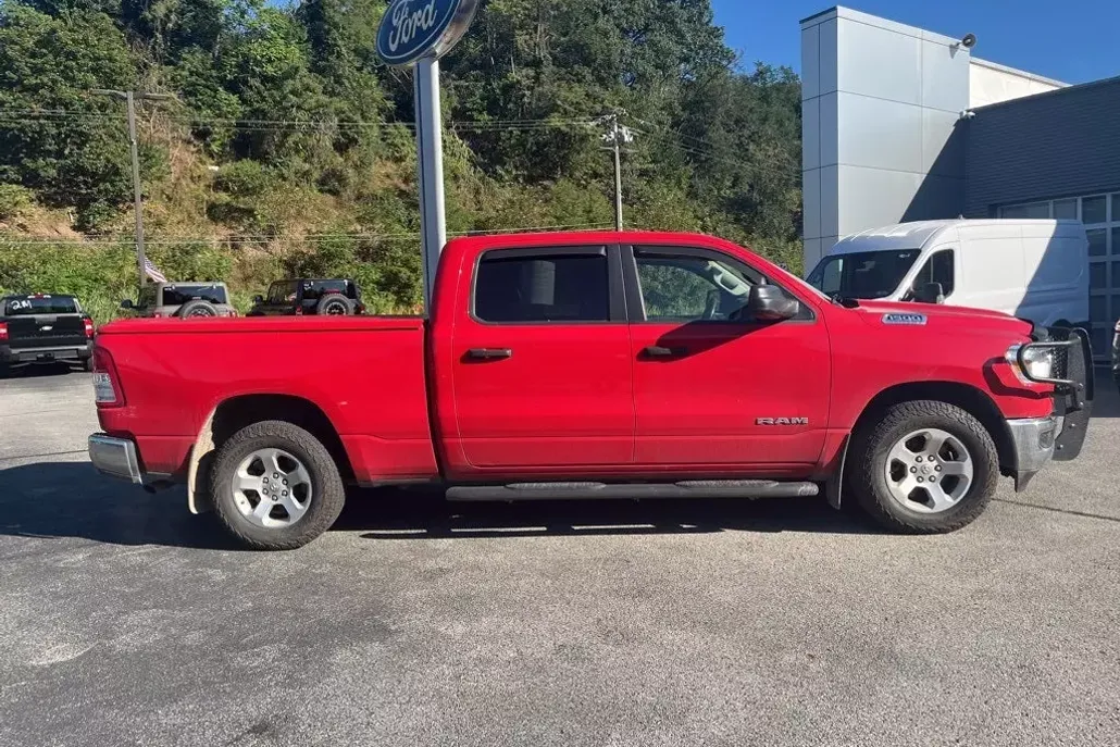 2019 Ram 1500 Tradesman photo 1
